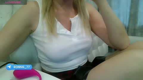 BonnieExcite online show from 09.13.25