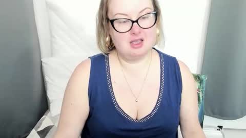 Snapshot of bonnieshining chatting on 02.02.26 Bonnie online show from 02.02.26