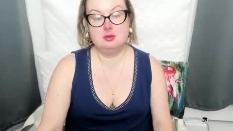 Snapshot of bonnieshining chatting on 02.04.26 Bonnie online show from 02.04.26