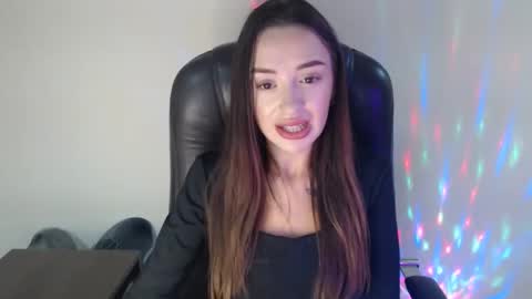 Snapshot of bonniexxx_ chatting on 10.12.25 Bonnie online show from 10.12.25