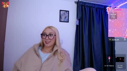 Snapshot of bonny_clyde_xx_ chatting on 04.13.26 Soffy Brooks Independent model online show from 04.13.26