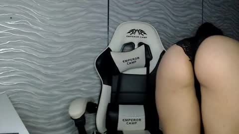 bonny_klyde95 online show from 10.13.25