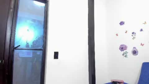 Snapshot of bonnyy26 chatting on 06.19.26 bony online show from 06.19.26