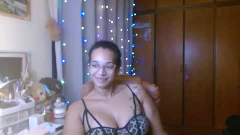 Queen Bon Vivantt online show from 01.20.25