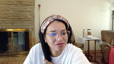 Queen Bon Vivantt online show from 10.17.25