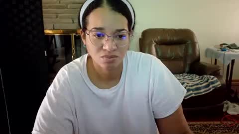 Queen Bon Vivantt online show from 12.01.25