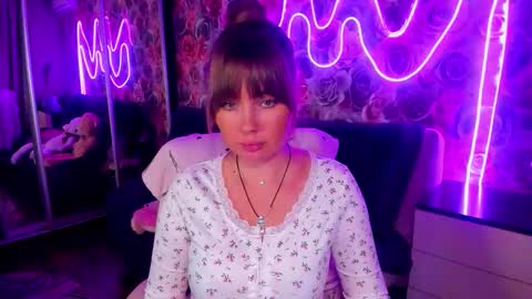 Mira online show from 09.14.25