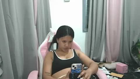 Snapshot of boobsypinay_zhein chatting on 03.18.26 boobsypinay_zhein online show from 03.18.26
