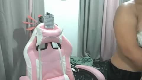 Snapshot of boobsypinay_zhein chatting on 03.19.26 boobsypinay_zhein online show from 03.19.26