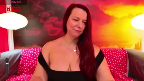 BoobyIANAx online show from 11.17.25