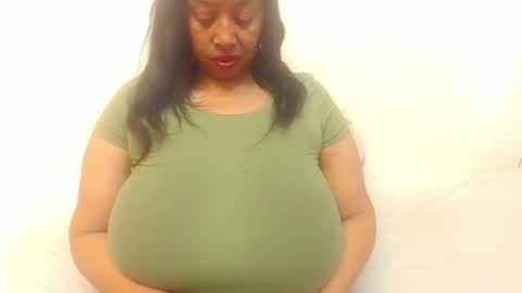 boobyqueen online show from 07.18.26