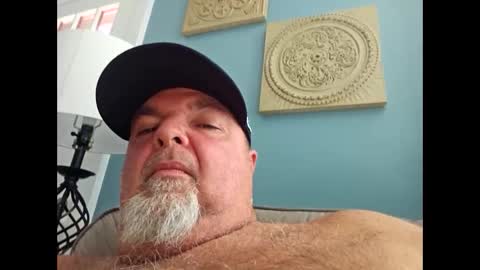 Snapshot of boolika chatting on 10.19.25 Boolika online show from 10.19.25