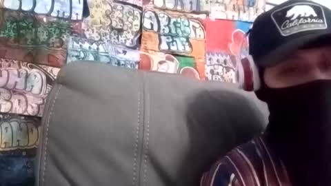 Snapshot of boonkgang1028 chatting on 10.25.25 SHY BOY online show from 10.25.25