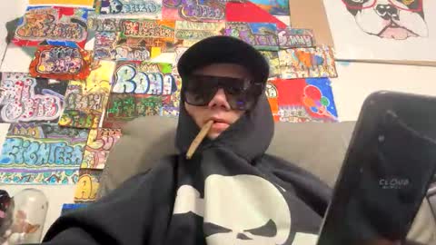 Snapshot of boonkgang1028 chatting on 10.29.25 SHY BOY online show from 10.29.25