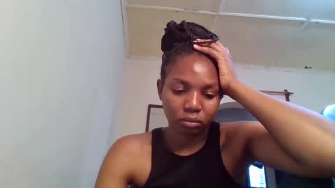 bootie_caramel online show from 09.29.25