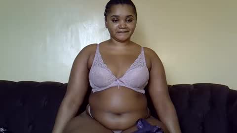 Snapshot of bootieshakess chatting on 11.28.25 bootieshakess online show from 11.28.25