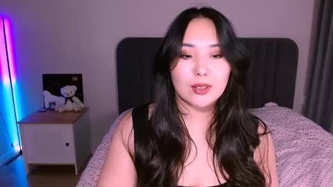 Mona online show from 11.21.25