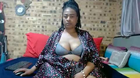 bootytwerkxxx online show from 04.12.26