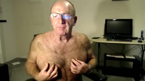 Snapshot of boppy21 chatting on 12.14.24 Boppy21 online show from 12.14.24