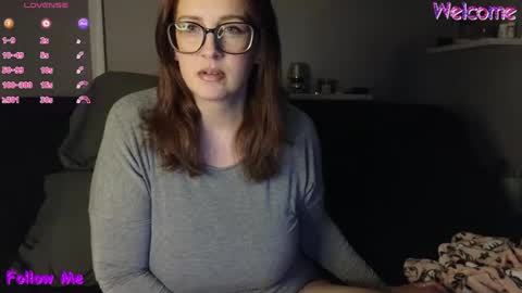 boredbustyhousewife online show from 02.18.25