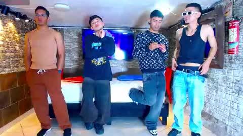 THOMAS AND DAMIAND online show from 09.22.25