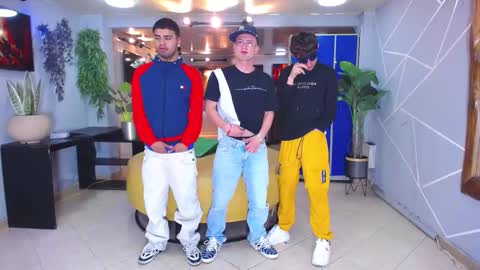 THOMAS AND DAMIAND online show from 10.12.25