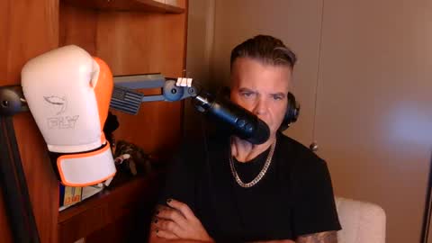 BOSS online show from 10.11.25