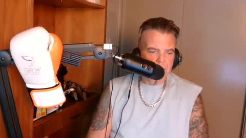 BOSS online show from 10.11.25