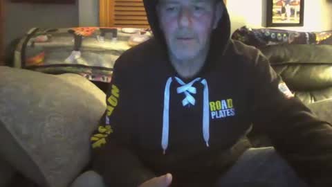 Snapshot of bostonguy1969 chatting on 12.19.24 bostonguy1969 online show from 12.19.24