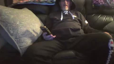 Snapshot of bostonguy1969 chatting on 01.18.25 bostonguy1969 online show from 01.18.25