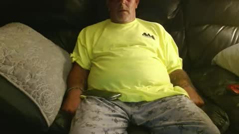 Snapshot of bostonguy1969 chatting on 09.19.25 bostonguy1969 online show from 09.19.25