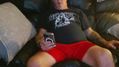 Snapshot of bostonguy1969 chatting on 10.05.25 bostonguy1969 online show from 10.05.25