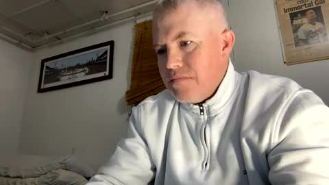 Snapshot of bostonirish45 chatting on 03.25.26 bostonirish45 online show from 03.25.26