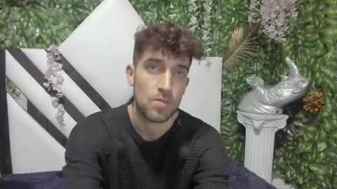 Snapshot of bottom_dacer chatting on 10.14.25 Chris  online show from 10.14.25