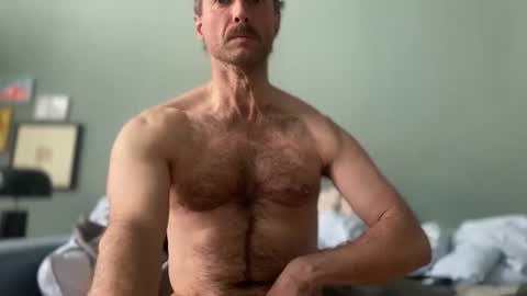 Snapshot of bottommanbln chatting on 10.14.25 bottommanbln online show from 10.14.25
