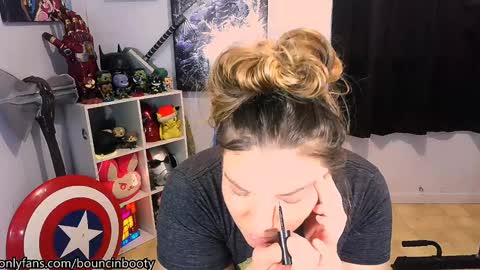 Pumpkin Butt online show from 01.22.25