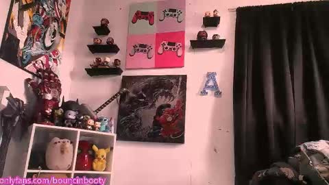 Pumpkin Butt online show from 03.27.26