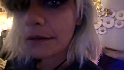 bouncybronze online show from 09.23.25