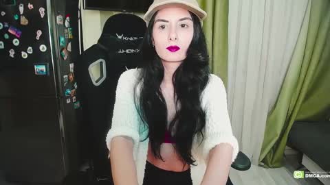 Snapshot of boxinghelen chatting on 01.14.25 Helen  online show from 01.14.25