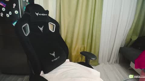 Snapshot of boxinghelen chatting on 01.29.25 Helen  online show from 01.29.25