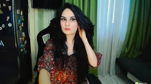 Snapshot of boxinghelen chatting on 02.03.25 Helen  online show from 02.03.25