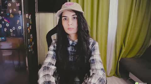 Snapshot of boxinghelen chatting on 02.11.25 Helen  online show from 02.11.25