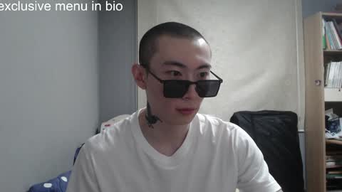 Snapshot of boxman556990 chatting on 06.05.26 boxman556990 online show from 06.05.26