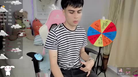 Snapshot of boy_andy__ chatting on 03.07.25 Aaron online show from 03.07.25