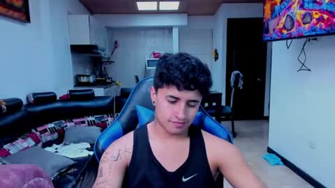 boy_nauthy online show from 07.10.26