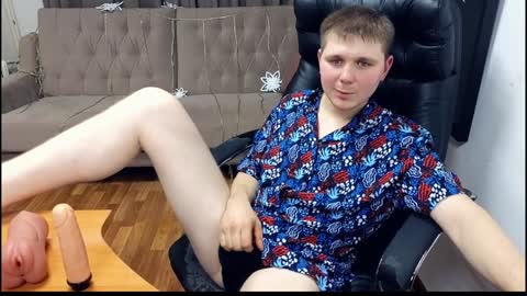 Snapshot of boy_sweet7 chatting on 12.21.24 John online show from 12.21.24