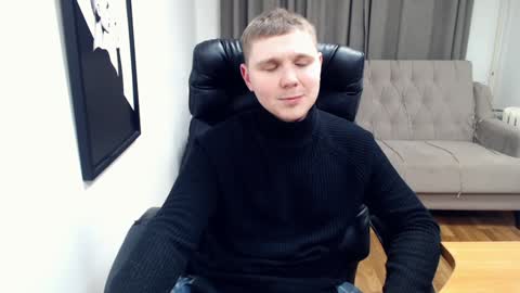 Snapshot of boy_sweet7 chatting on 01.14.25 John online show from 01.14.25