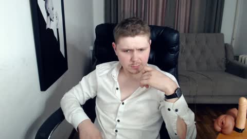 Snapshot of boy_sweet7 chatting on 01.20.25 John online show from 01.20.25