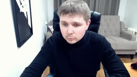 Snapshot of boy_sweet7 chatting on 02.16.25 John online show from 02.16.25