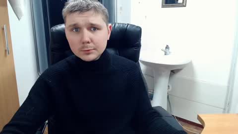 Snapshot of boy_sweet7 chatting on 03.10.25 John online show from 03.10.25